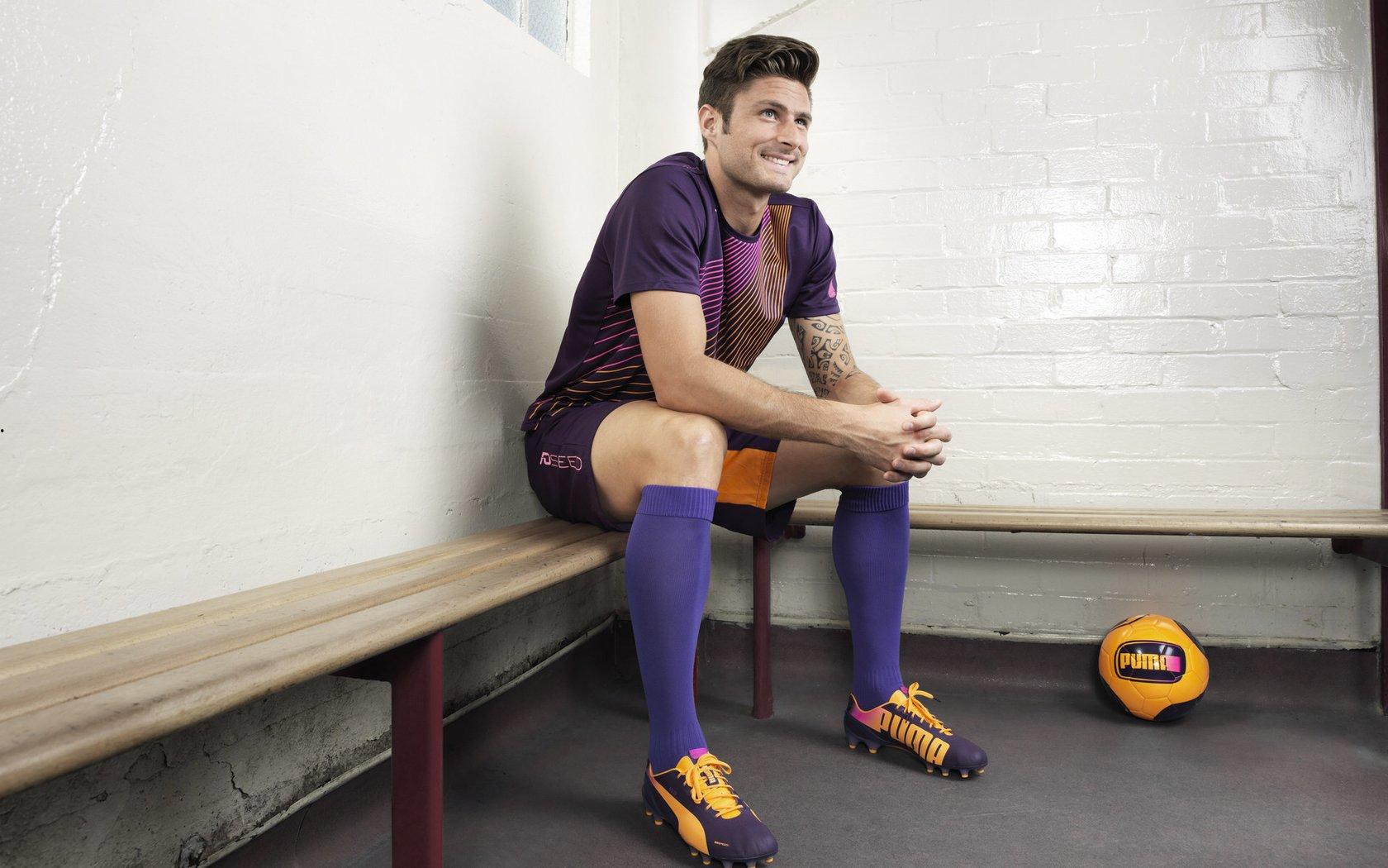 十六顺位新星遭质疑？杨瀚森夏季联赛高光表现赢得开拓者主帅盛赞